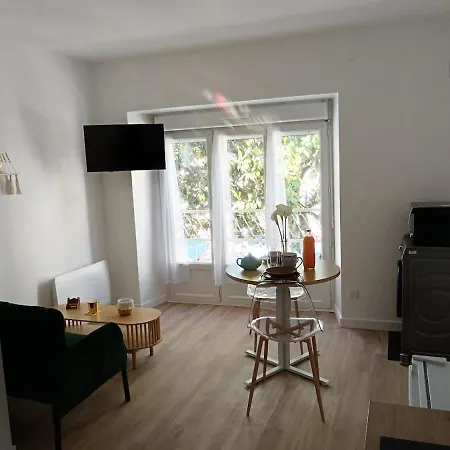 דירה Cosy Au Coeur De *
